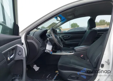 2015 Nissan Altima 2.5 S from USA, damaged, VIN 1N4AL3AP5FC452029